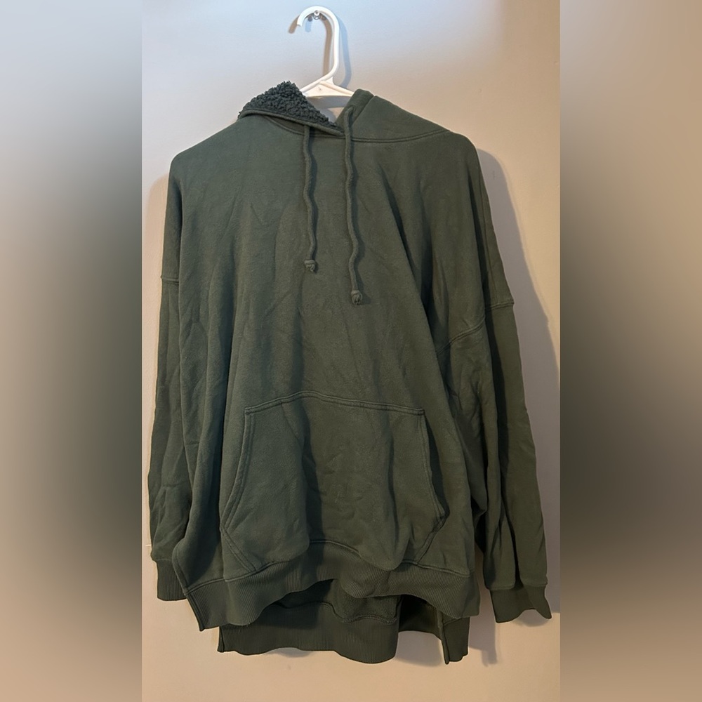 American eagle size Large, sweatshirt with Sherpa hood.